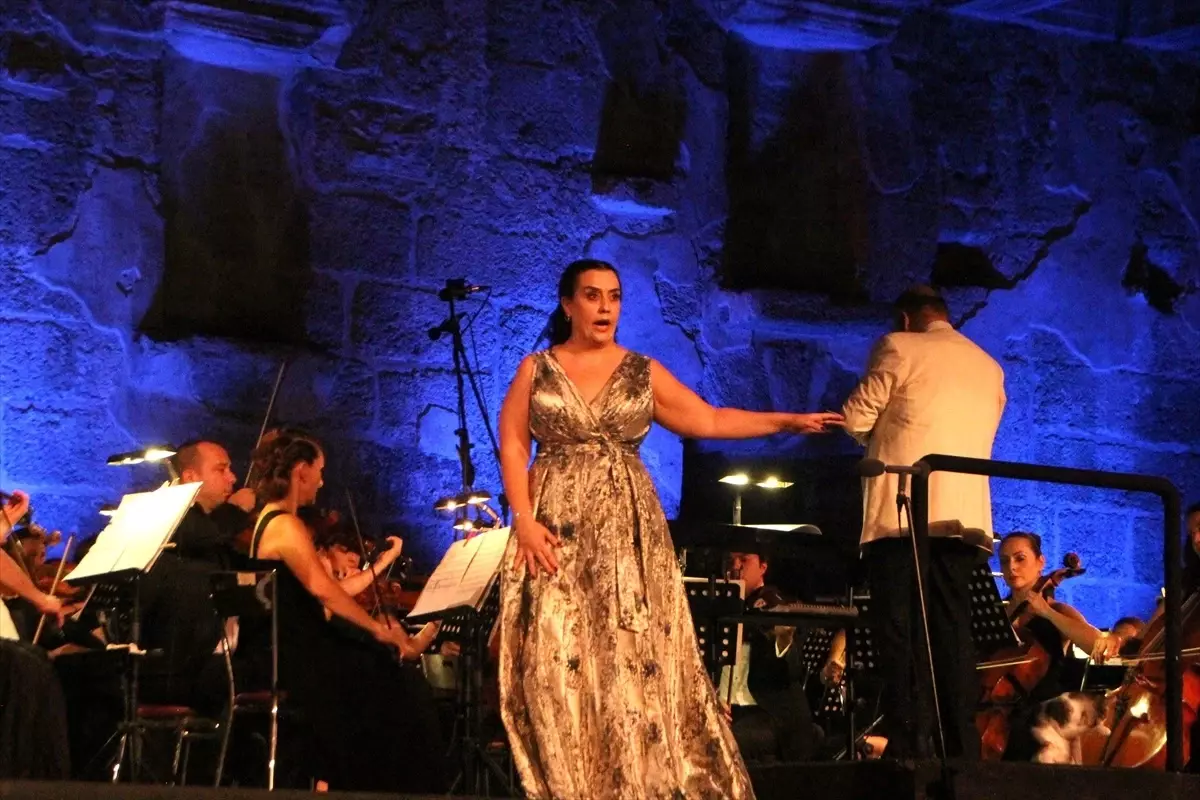 Aspendos’ta Opera Gala Gecesi