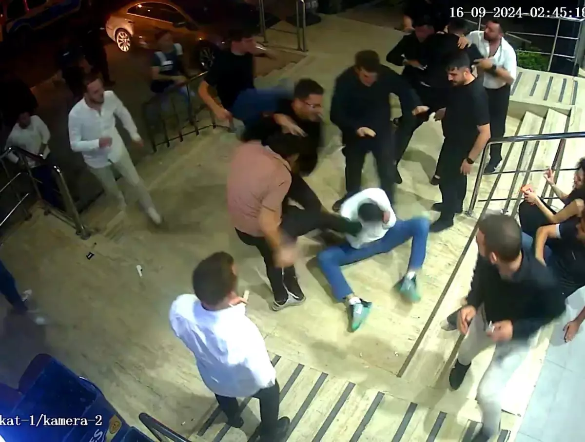 CHP’li Meclis Üyesinin Mekanında Hesap Tartışması Kavgaya Dönüştü