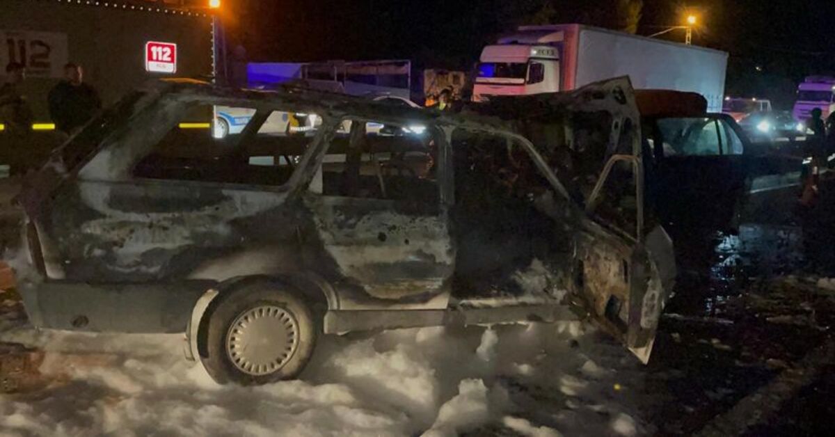 Kazada alev alan otomobilde yaşamını yitirdi