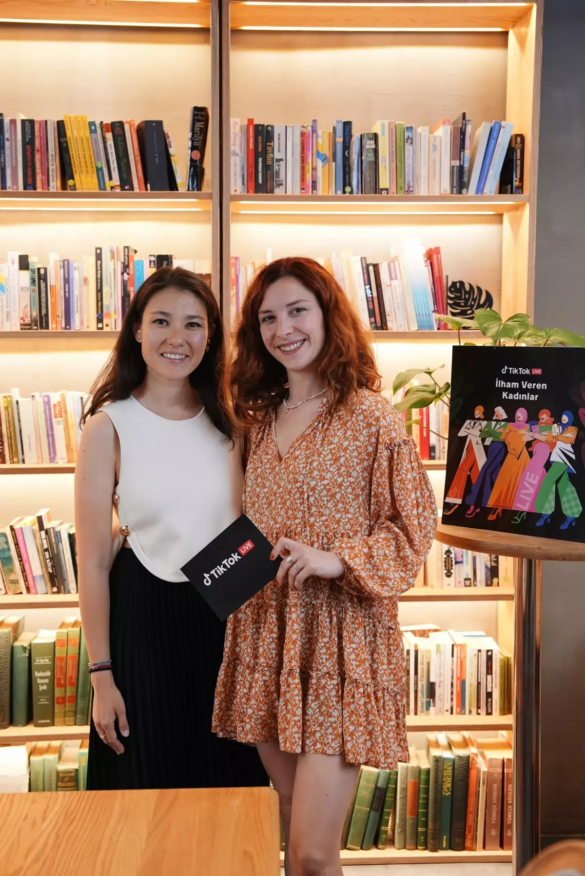 TikTok’un ‘İlham Veren Kadınlar’ Programına Sanatçı Ecem Dilan Köse ve Dağcı Müge Naoko Gönül Konuk Oldu