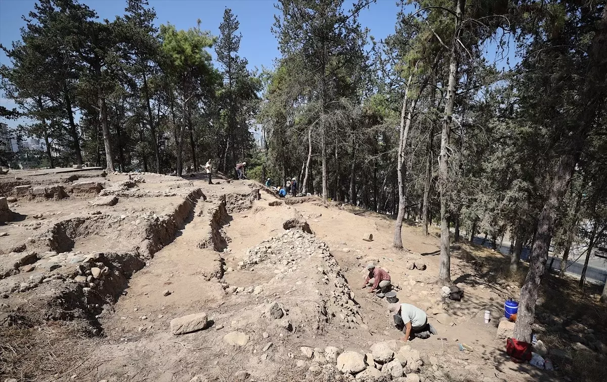 Yumuktepe Höyüğü’nde Yeni Kazı Başladı