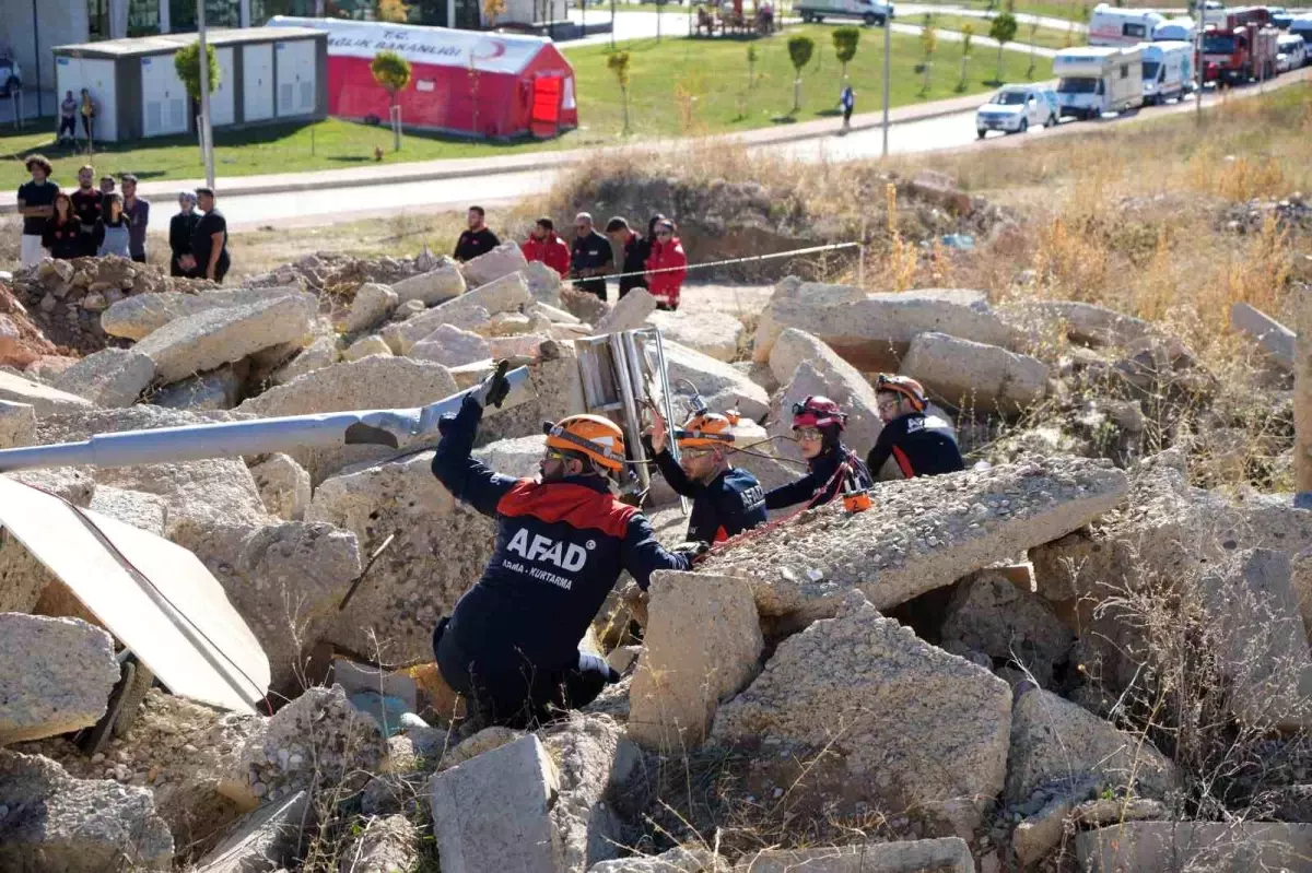 Bayburt’ta Deprem Tatbikatı Gerçekleşti