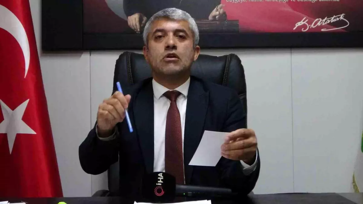 Malatya’da Halk Otobüsü ile Korsan Servis Çarpıştı: 25 Yaralı