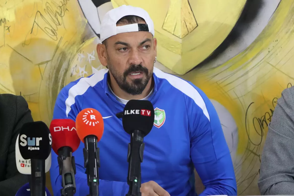 Amed Sportif Faaliyetler’in Teknik Direktörü Servet Çetin Açıklamalarda Bulundu