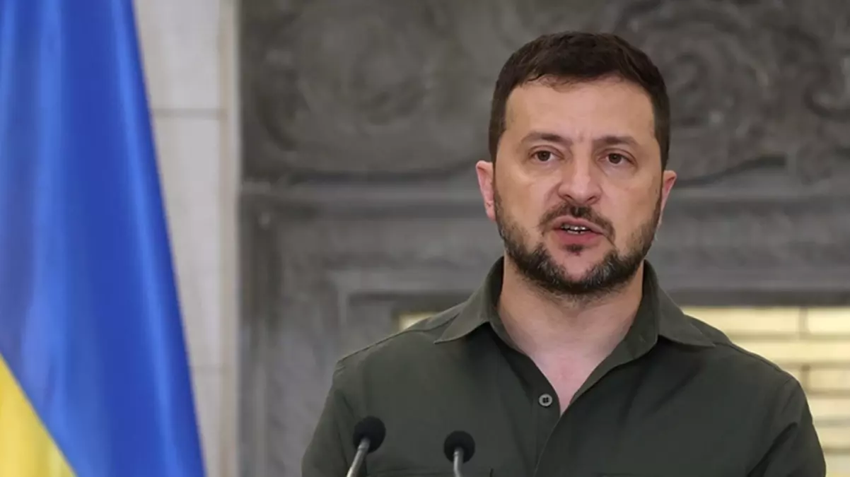 Zelenskiy’den Rusya’ya Oreşnik tepkisi: Bu açıkça uluslararası bir suçtur