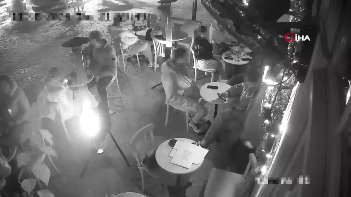 İzmir’de Kavga Öncesi Tartışma Kamerada